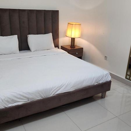 מוסקט Qurum Beach Hotel מראה חיצוני תמונה