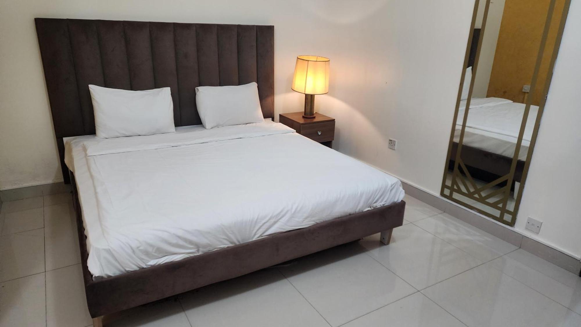 מוסקט Qurum Beach Hotel מראה חיצוני תמונה