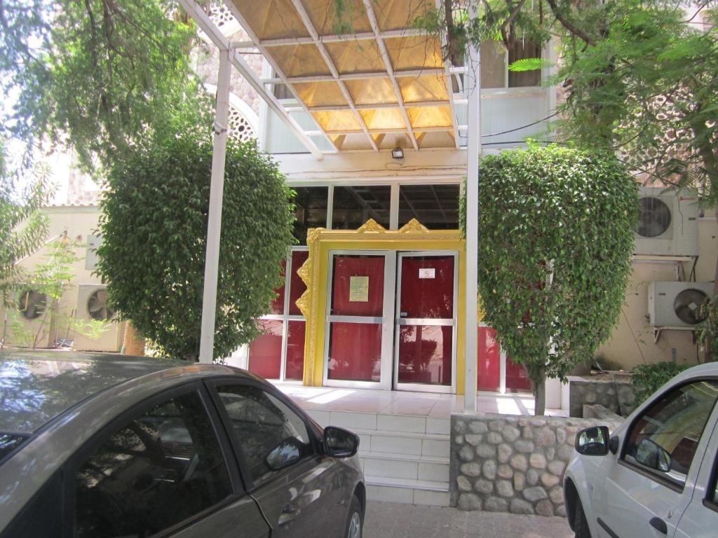 מוסקט Qurum Beach Hotel מראה חיצוני תמונה