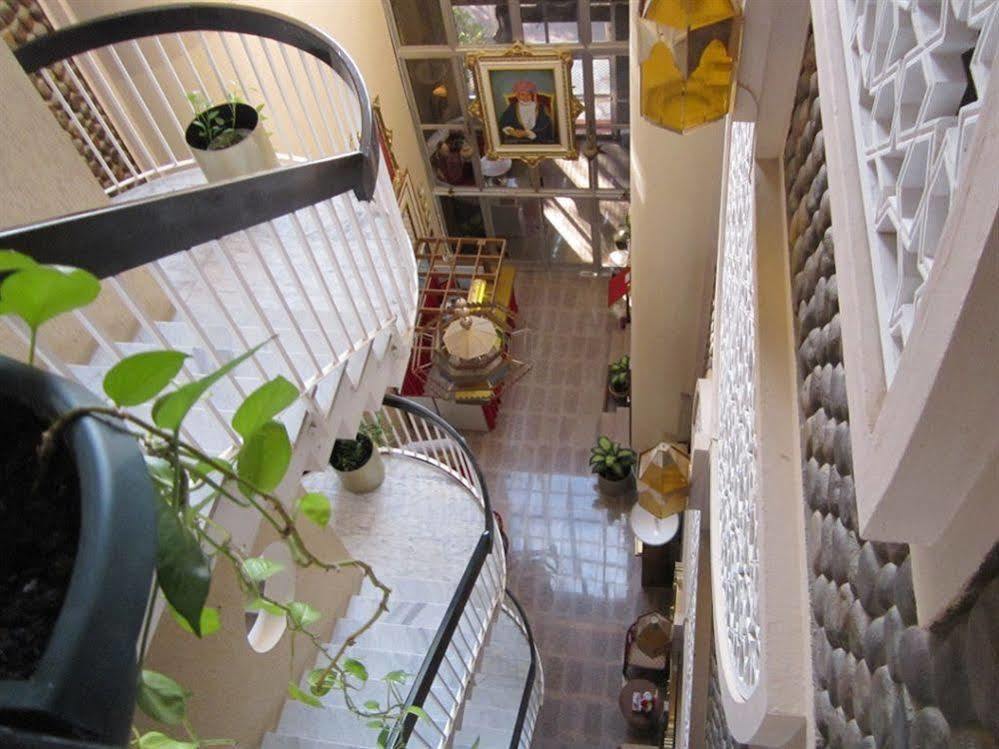 מוסקט Qurum Beach Hotel מראה חיצוני תמונה